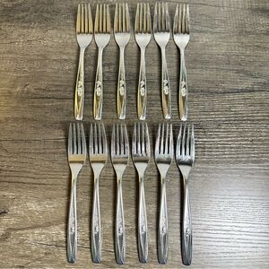 Set 12 Rogers Cutlery Rose Dinner Forks Stainless Flatware Vintage Floral